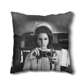 Подушка 3D с принтом Lana Del Rey , наволочка – 100% полиэстер, наполнитель – холлофайбер (легкий наполнитель, не вызывает аллергию). | состоит из подушки и наволочки. Наволочка на молнии, легко снимается для стирки | lana del rey | лана дель рей