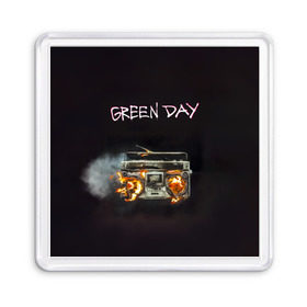 Магнит 55*55 с принтом Green Day магнитофон в огне , Пластик | Размер: 65*65 мм; Размер печати: 55*55 мм | Тематика изображения на принте: american idiot | green day | альтернативный | билли джо армстронг | грин дей | группа | зелёный день | майк дёрнт | музыка | панк | поп | поппанк | рок | тре кул