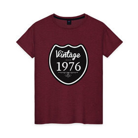 Женская футболка хлопок с принтом Vintage 1976 , 100% хлопок | прямой крой, круглый вырез горловины, длина до линии бедер, слегка спущенное плечо | 1976 | день рождения | подарок | праздник