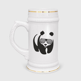 Кружка пивная с принтом Панда в очках жалюзи ,  керамика (Материал выдерживает высокую температуру, стоит избегать резкого перепада температур) |  объем 630 мл | Тематика изображения на принте: панда