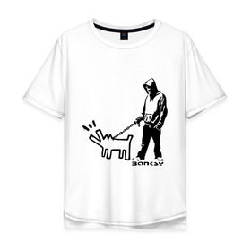 Мужская футболка хлопок Oversize с принтом Парень с собакой (Banksy) , 100% хлопок | свободный крой, круглый ворот, “спинка” длиннее передней части | Тематика изображения на принте: dog | бэнкси | граффити | собака