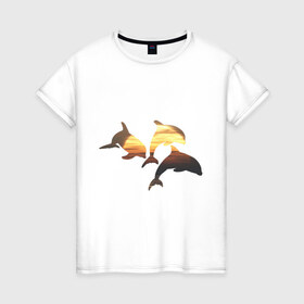 Женская футболка хлопок с принтом Дельфины на закате (2) , 100% хлопок | прямой крой, круглый вырез горловины, длина до линии бедер, слегка спущенное плечо | Тематика изображения на принте: дельфин | дельфины | дельфины на закате | закат | красивые дельфины | рыбы