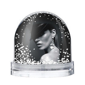 Водяной шар с принтом Девушка в шляпе , Пластик | Изображение внутри шара печатается на глянцевой фотобумаге с двух сторон | бриллиант | девушка | красивая | серьга | шляпа