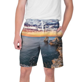 Мужские шорты 3D с принтом Эпичный закат ,  полиэстер 100% | прямой крой, два кармана без застежек по бокам. Мягкая трикотажная резинка на поясе, внутри которой широкие завязки. Длина чуть выше колен | закат | море | облака | океан | рассвет | скалы
