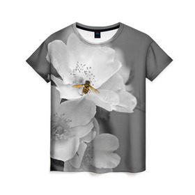 Женская футболка 3D с принтом Пчела на цветах , 100% полиэфир ( синтетическое хлопкоподобное полотно) | прямой крой, круглый вырез горловины, длина до линии бедер | Тематика изображения на принте: лепестки | цветы
