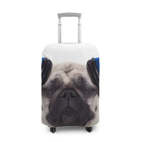 Чехол для чемодана 3D с принтом Мопс в наушниках , 86% полиэфир, 14% спандекс | двустороннее нанесение принта, прорези для ручек и колес | Тематика изображения на принте: дворняжка | домашние животные | любимец | мопс | пес | песик | питомец | собака | собачка