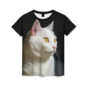 Женская футболка 3D с принтом Белая и пушистая , 100% полиэфир ( синтетическое хлопкоподобное полотно) | прямой крой, круглый вырез горловины, длина до линии бедер | белый | взгляд | глаза | киска | кот | котёнок | кошка | пушистый