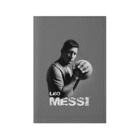 Обложка для паспорта матовая кожа с принтом Leo Messi , натуральная матовая кожа | размер 19,3 х 13,7 см; прозрачные пластиковые крепления | Тематика изображения на принте: barcelona | spanish | аргентина | барселона | испания | лео | месси | мяч | футбол | футболист