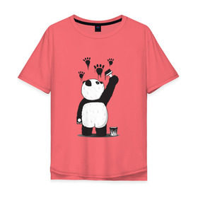 Мужская футболка хлопок Oversize с принтом Панда наследил , 100% хлопок | свободный крой, круглый ворот, “спинка” длиннее передней части | бамбук | бамбуковый медведь | банка | животное | зубы | капли | когти | краска | красная книга | лапы | мишка | панда | подтеки | прикол | прикольный | рисует | следы | черный | япония