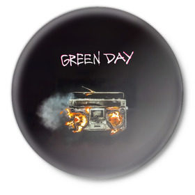 Значок с принтом Green Day магнитофон в огне ,  металл | круглая форма, металлическая застежка в виде булавки | Тематика изображения на принте: american idiot | green day | альтернативный | билли джо армстронг | грин дей | группа | зелёный день | майк дёрнт | музыка | панк | поп | поппанк | рок | тре кул