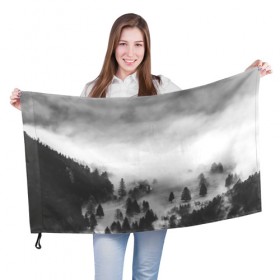 Флаг 3D с принтом Туманный лес , 100% полиэстер | плотность ткани — 95 г/м2, размер — 67 х 109 см. Принт наносится с одной стороны | бор | деревья | дым | елки | лес | природа | туман | чб | черно белое