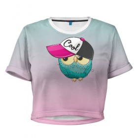 Женская футболка 3D укороченная с принтом Совенок в бейсболке , 100% полиэстер | круглая горловина, длина футболки до линии талии, рукава с отворотами | 