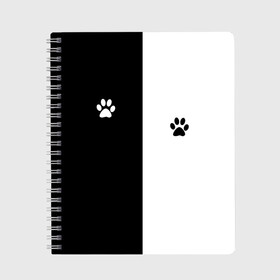 Тетрадь с принтом Кошачьи следы , 100% бумага | 48 листов, плотность листов — 60 г/м2, плотность картонной обложки — 250 г/м2. Листы скреплены сбоку удобной пружинной спиралью. Уголки страниц и обложки скругленные. Цвет линий — светло-серый
 | black and white | cat | животные | кот | кошачий след | кошка | половина | черно белый | чёрный и белый