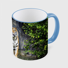 Кружка с принтом ТИГР В ЛЕСУ , керамика | ёмкость 330 мл | tiger | амурский | бенгальский | в зоопарке | в лесу | дикий | кошка | крупная | полосатый | тигр | тигренок | тигрица