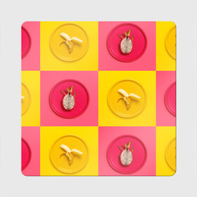 Магнит виниловый Квадрат с принтом фрукты шахматы , полимерный материал с магнитным слоем | размер 9*9 см, закругленные углы | 3d | банан | вкусняшки | еда | желтый | клетка | розовый | фрукты