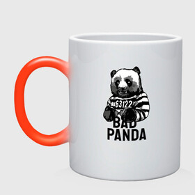 Кружка хамелеон с принтом Плохая панда , керамика | меняет цвет при нагревании, емкость 330 мл | Тематика изображения на принте: bad | panda | заключенный | медведь | наручники | панда