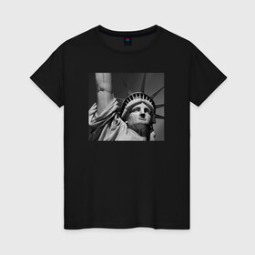 Женская футболка хлопок с принтом Статуя Свободы в Америке , 100% хлопок | прямой крой, круглый вырез горловины, длина до линии бедер, слегка спущенное плечо | америка | знаменитое место | памятник | свобода | статуя | статуя свободы | сша