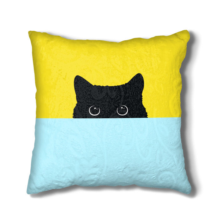 Характер кошки по подушечкам. Подушка котик. Подушка кошка. Подушки с кошками аппликация. Диванная подушка с котиком.
